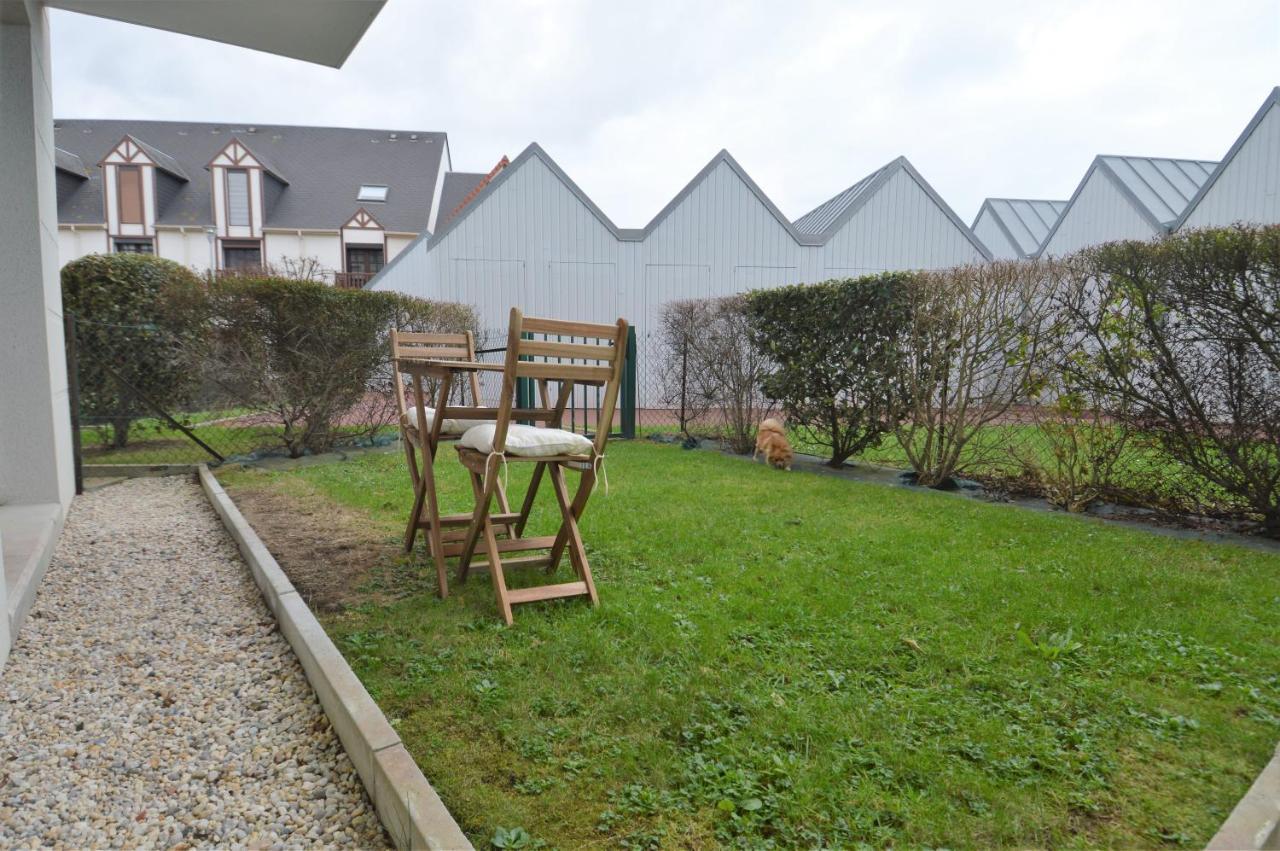 Jardin - à 50m de la plage - Wifi - Parking Courseulles-sur-Mer Extérieur photo